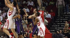 湖人队交易传闻：詹姆斯或加盟独行侠，球迷热议新动向